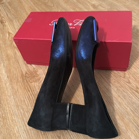 ROGER VIVIER BUCKLE BLUE SUEDE BLOCK HEEL SHOES SIZE 9 - Picture 2 of 7